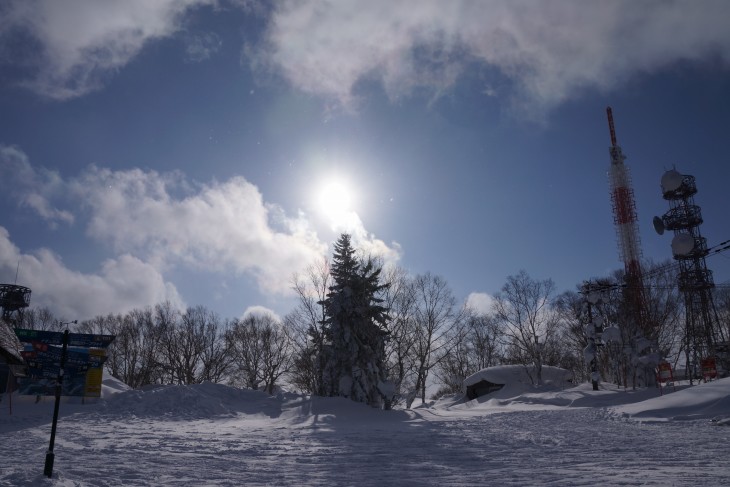 サッポロテイネ 大雪から一転、晴天パウダーに