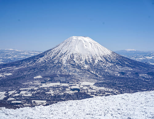 ニセコグラン・ヒラフ DYNASTAR SKI TEST RIDE DAYS Photo Session!!最高の天気のニセコに最高の仲間たちが集まりました☆