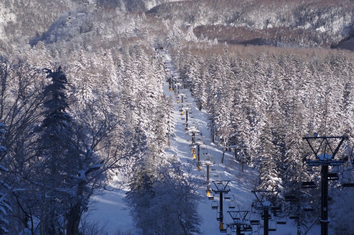 層雲峡黒岳スキー場 これぞ神々の遊ぶ庭