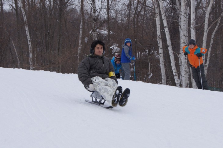 フッズスノーエリア 雪遊びアイテム勢ぞろい