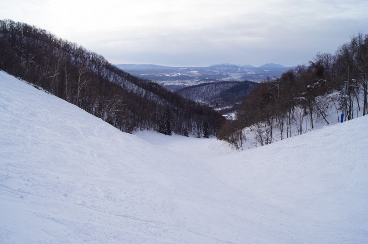 札幌藻岩山 街を見ながら、のんびりスキー