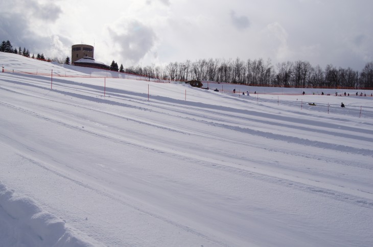 滝野すずらん丘陵公園 はじめての雪遊びに最適