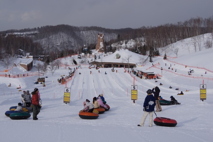 滝野すずらん丘陵公園 はじめての雪遊びに最適