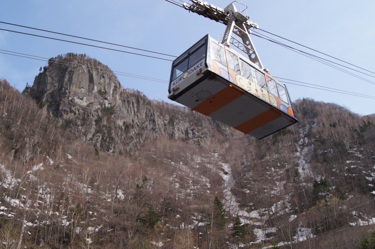 層雲峡黒岳ロープウェイスキー場 『なっきー』に見送られ山頂へ