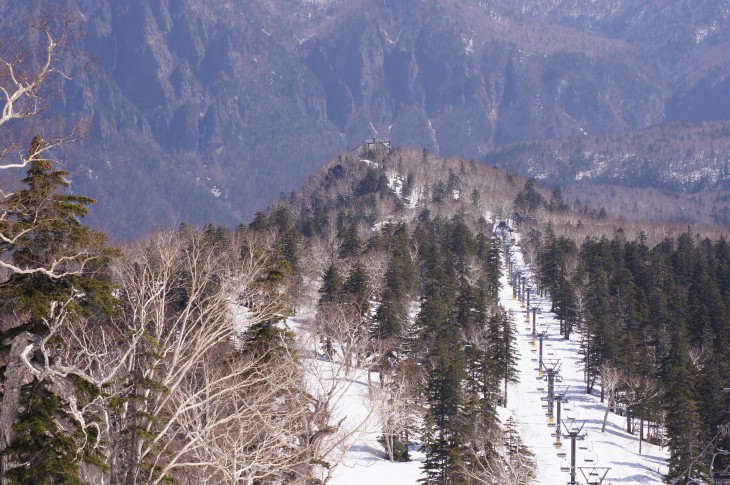 層雲峡黒岳ロープウェイスキー場 『なっきー』に見送られ山頂へ