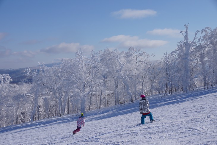 ルスツリゾート 青空＋粉雪＝最高のコンディション！