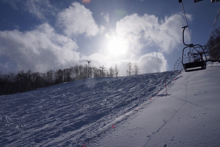 サッポロテイネ ふわふわ粉雪で全面パウダー