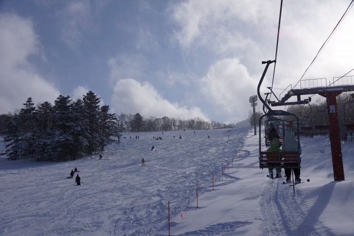 サッポロテイネ ふわふわ粉雪で全面パウダー