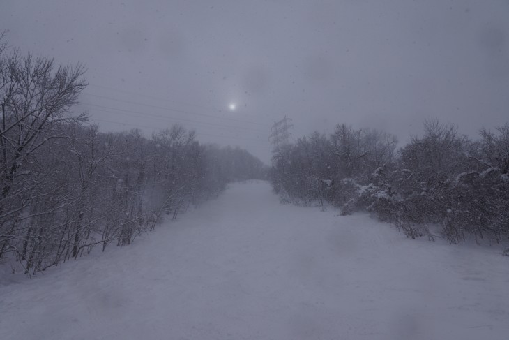 さっぽろばんけい  大雪にも負けず、雪遊びを楽しむ