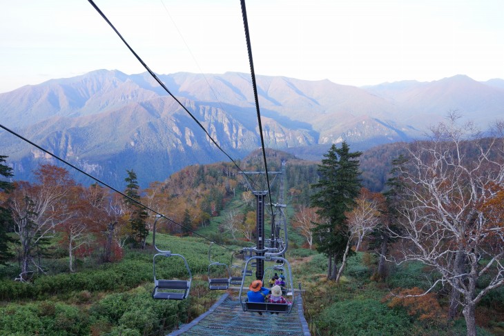 層雲峡黒岳ロープウェイ 紅の実が彩る晩秋の黒岳を登る！