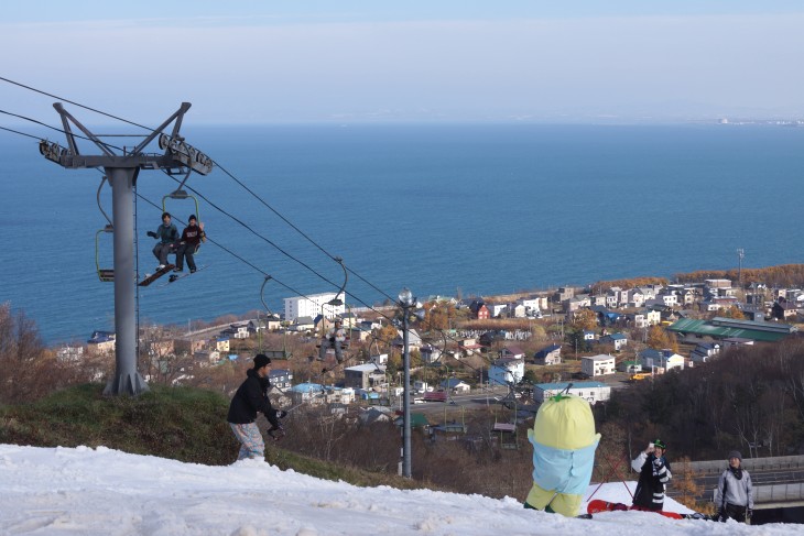 スノークルーズ・オーンズ 青い空と白い雪、蒼い海と｢ふなっしー｣？