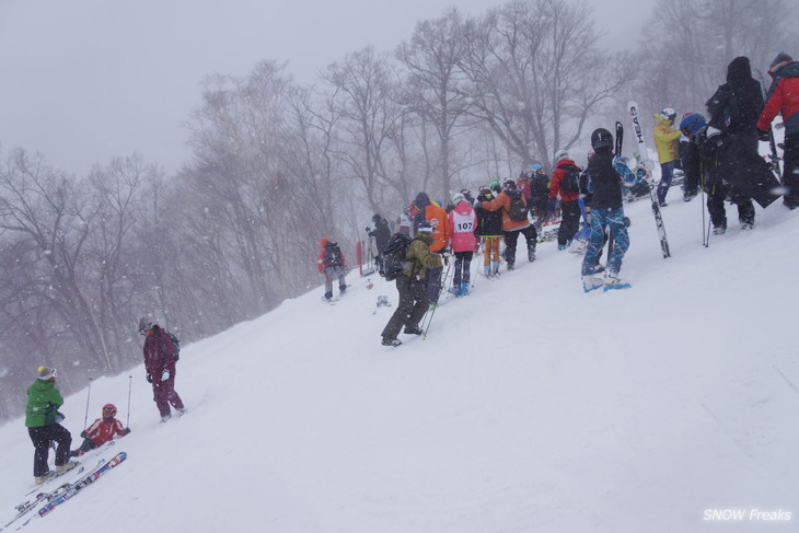 ニセコモイワスキーリゾート＆ニセコアンヌプリ国際スキー場を滑る。