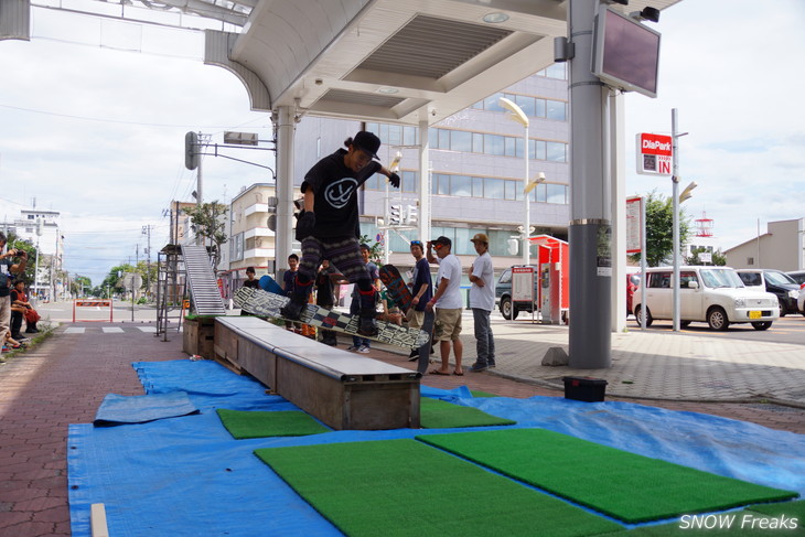 2014 夏でもスノーボード!! in 帯広平原まつりレポート！