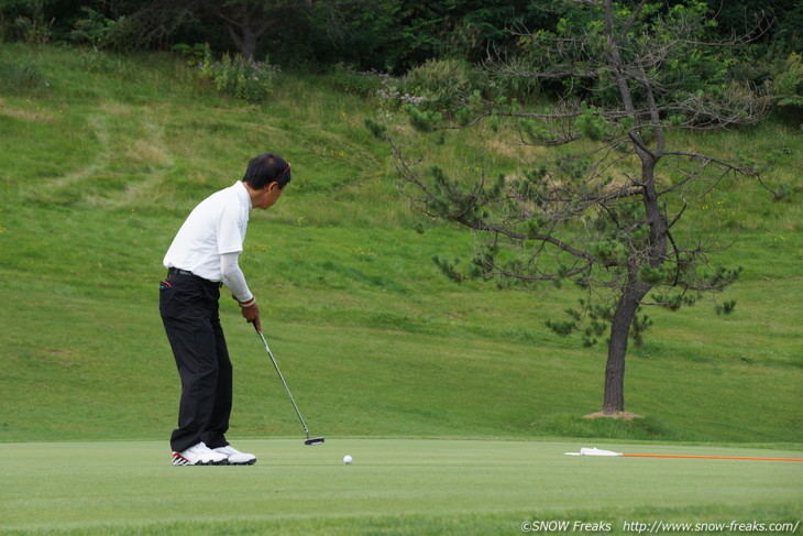 ｢雪育｣チャリティーゴルフコンペ兼井山敬介全日本スキー技術選手権大会優勝記念ゴルフコンペ