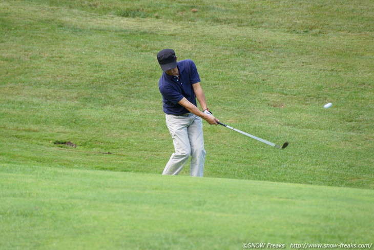 ｢雪育｣チャリティーゴルフコンペ兼井山敬介全日本スキー技術選手権大会優勝記念ゴルフコンペ