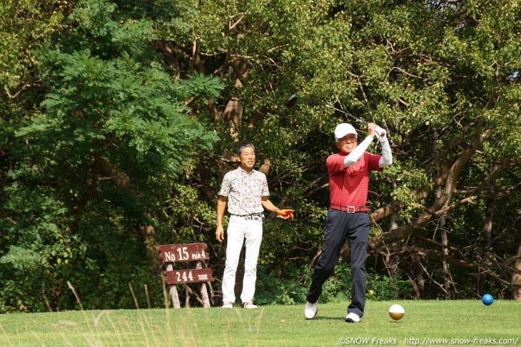 ｢雪育｣チャリティーゴルフコンペ兼井山敬介全日本スキー技術選手権大会優勝記念ゴルフコンペ