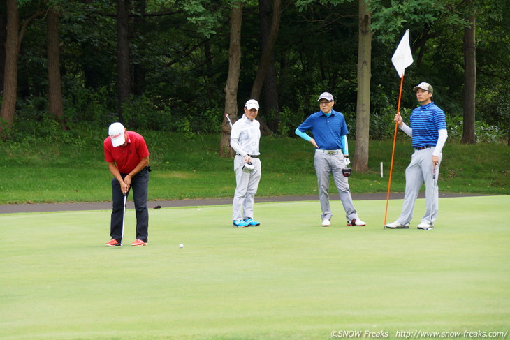 ｢雪育｣チャリティーゴルフコンペ兼井山敬介全日本スキー技術選手権大会優勝記念ゴルフコンペ