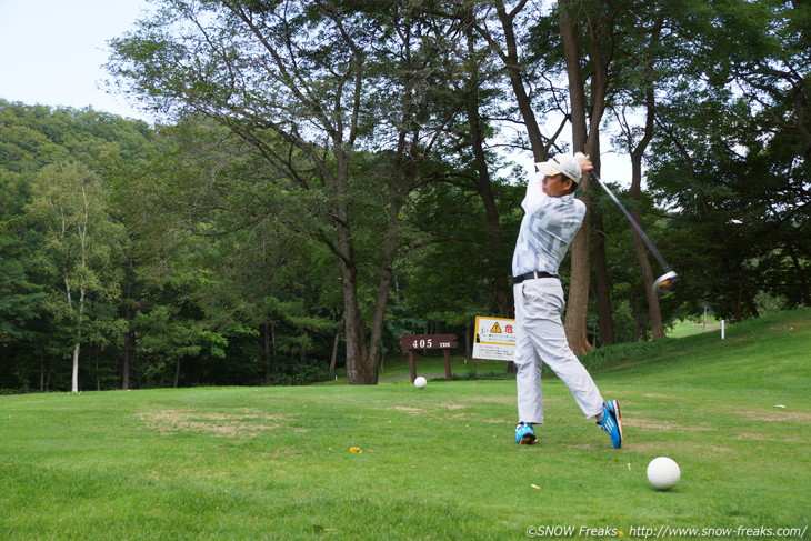 ｢雪育｣チャリティーゴルフコンペ兼井山敬介全日本スキー技術選手権大会優勝記念ゴルフコンペ