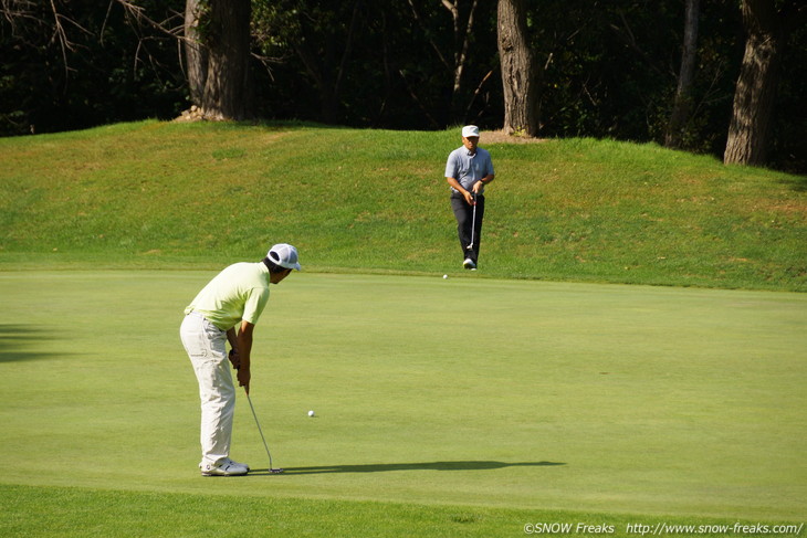 ｢雪育｣チャリティーゴルフコンペ兼井山敬介全日本スキー技術選手権大会優勝記念ゴルフコンペ