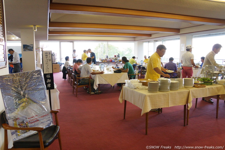 ｢雪育｣チャリティーゴルフコンペ兼井山敬介全日本スキー技術選手権大会優勝記念ゴルフコンペ