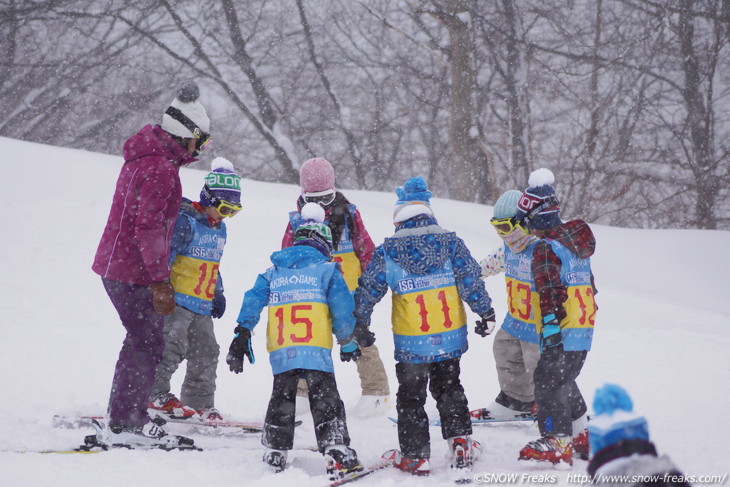 NPO Skiers help foundation Presents 佐々木明さんらトップスキーヤー達と『雪育遠足』in 朝里川温泉スキー場