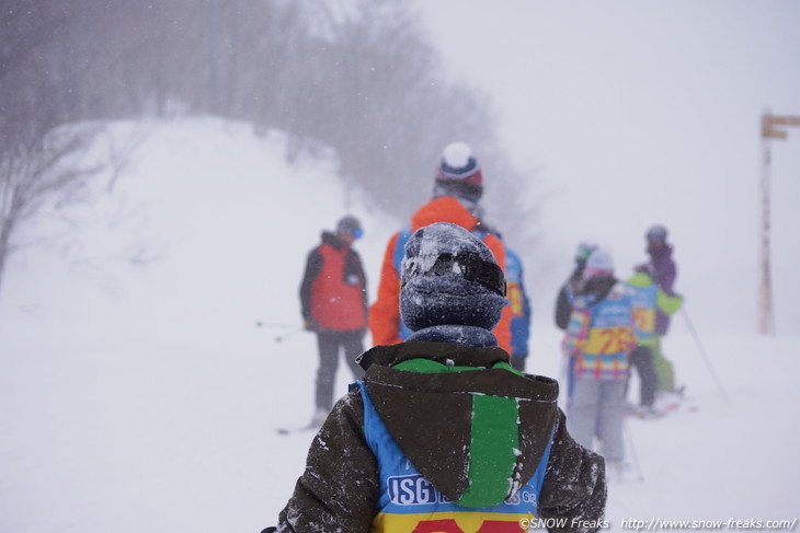 NPO Skiers help foundation Presents 佐々木明さんらトップスキーヤー達と『雪育遠足』in 朝里川温泉スキー場