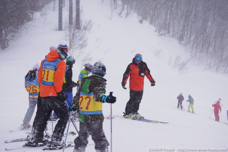 NPO Skiers help foundation Presents 佐々木明さんらトップスキーヤー達と『雪育遠足』in 朝里川温泉スキー場