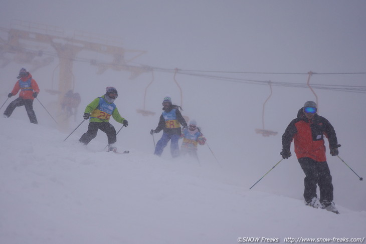 NPO Skiers help foundation Presents 佐々木明さんらトップスキーヤー達と『雪育遠足』in 朝里川温泉スキー場