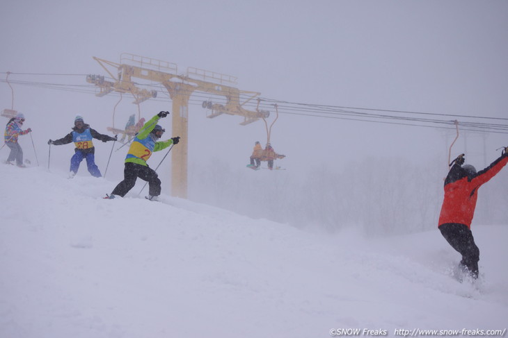 NPO Skiers help foundation Presents 佐々木明さんらトップスキーヤー達と『雪育遠足』in 朝里川温泉スキー場