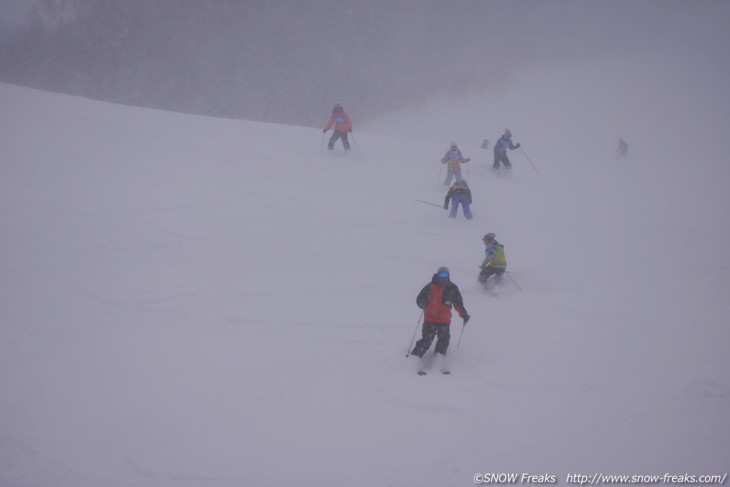 NPO Skiers help foundation Presents 佐々木明さんらトップスキーヤー達と『雪育遠足』in 朝里川温泉スキー場