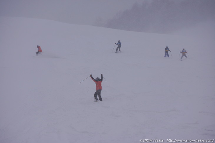 NPO Skiers help foundation Presents 佐々木明さんらトップスキーヤー達と『雪育遠足』in 朝里川温泉スキー場