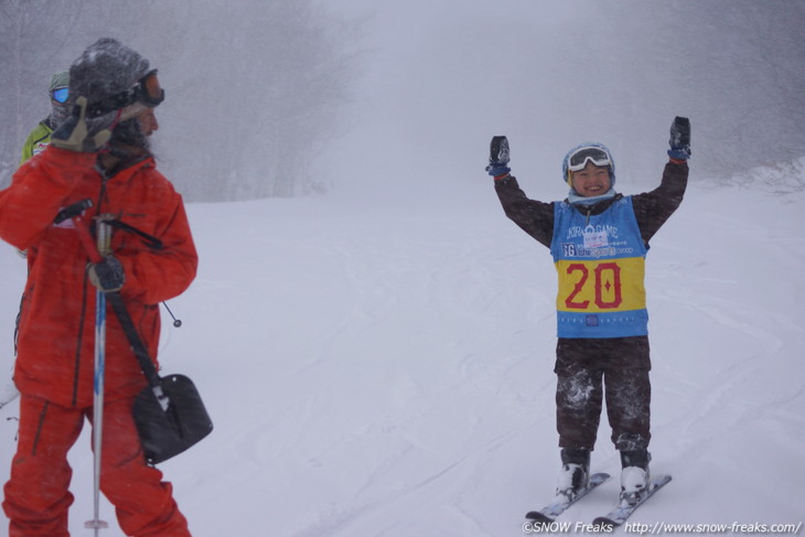 NPO Skiers help foundation Presents 佐々木明さんらトップスキーヤー達と『雪育遠足』in 朝里川温泉スキー場