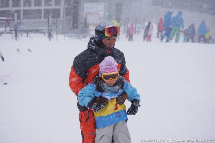 NPO Skiers help foundation Presents 佐々木明さんらトップスキーヤー達と『雪育遠足』in 朝里川温泉スキー場