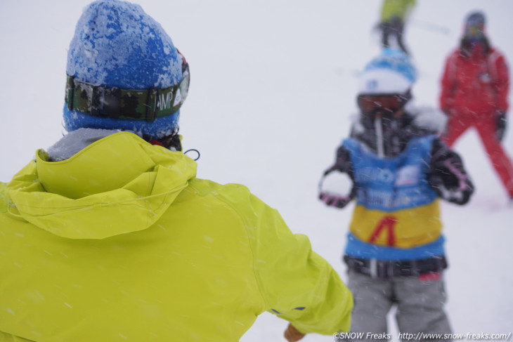 NPO Skiers help foundation Presents 佐々木明さんらトップスキーヤー達と『雪育遠足』in 朝里川温泉スキー場