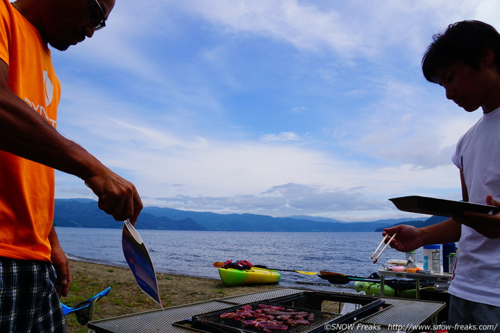 ニセコ寿×SNOW Freaks　夏の洞爺湖で、カヤック BBQ