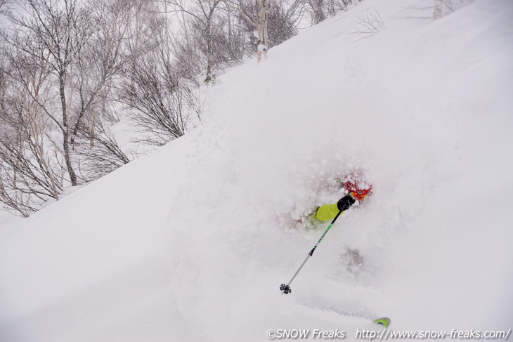 ニセコグラン・ヒラフ　豪雪・深雪・新雪。雪ワヤの1日。