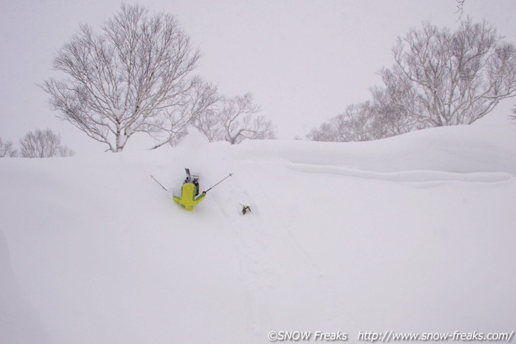 ニセコグラン・ヒラフ　豪雪・深雪・新雪。雪ワヤの1日。