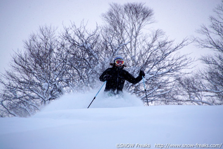 ニセコグラン・ヒラフ　豪雪・深雪・新雪。雪ワヤの1日。