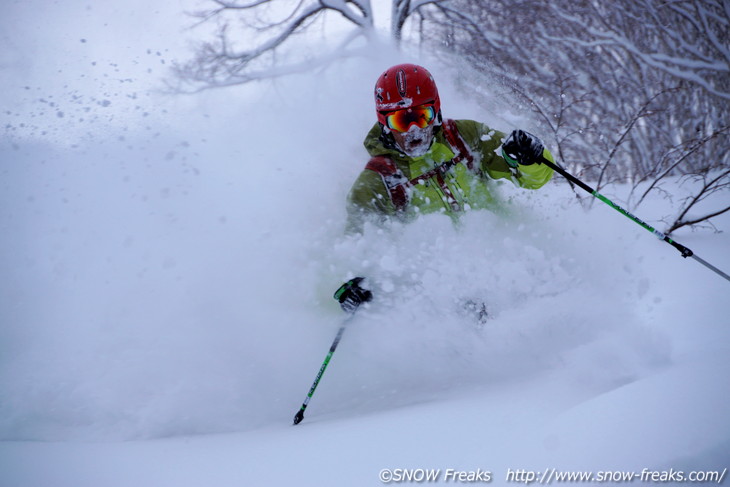 ニセコグラン・ヒラフ　豪雪・深雪・新雪。雪ワヤの1日。