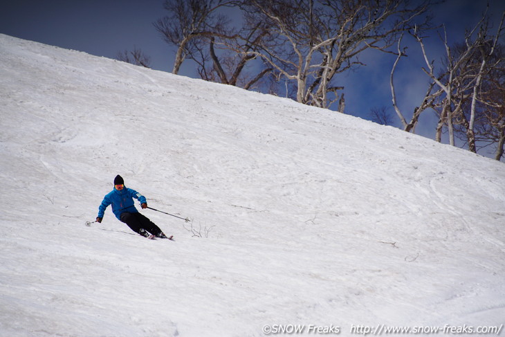 富良野スキー場　穏やかな春の週末の過ごし方。