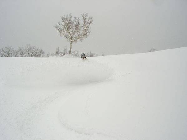 朝里川温泉スキー場雪山レポート