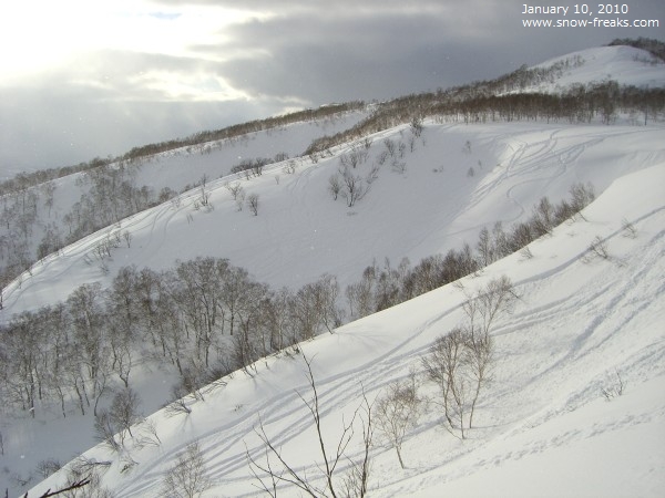 ニセコモイワスキーリゾート 雪山レポート