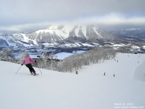 ルスツリゾートスキー場 雪山レポート