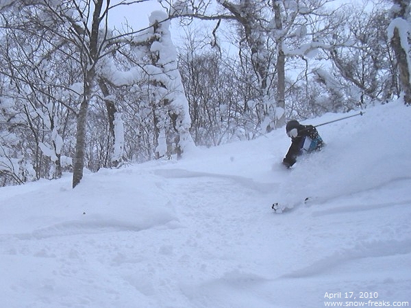 層雲峡黒岳ロープウェイスキー場 雪山レポート